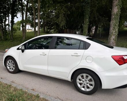 Белый Киа Рио, объемом двигателя 1.6 л и пробегом 174 тыс. км за 8600 $, фото 2 на Automoto.ua