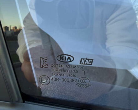 Білий Кіа Ріо, об'ємом двигуна 1.4 л та пробігом 132 тис. км за 9300 $, фото 33 на Automoto.ua