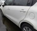 Белый Киа Рио, объемом двигателя 1.4 л и пробегом 85 тыс. км за 3000 $, фото 2 на Automoto.ua