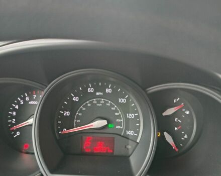 Белый Киа Рио, объемом двигателя 1.6 л и пробегом 133 тыс. км за 8500 $, фото 6 на Automoto.ua