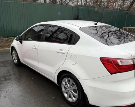 Белый Киа Рио, объемом двигателя 1.4 л и пробегом 87 тыс. км за 12000 $, фото 1 на Automoto.ua
