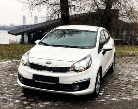 Белый Киа Рио, объемом двигателя 1.4 л и пробегом 8 тыс. км за 11999 $, фото 2 на Automoto.ua
