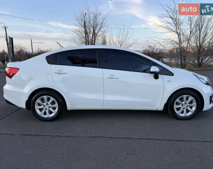 Білий Кіа Ріо, об'ємом двигуна 1.4 л та пробігом 132 тис. км за 9300 $, фото 6 на Automoto.ua