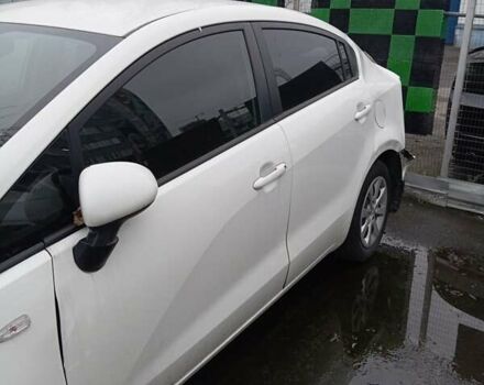 Белый Киа Рио, объемом двигателя 1.4 л и пробегом 85 тыс. км за 3000 $, фото 17 на Automoto.ua