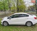 Белый Киа Рио, объемом двигателя 1.59 л и пробегом 133 тыс. км за 7600 $, фото 3 на Automoto.ua