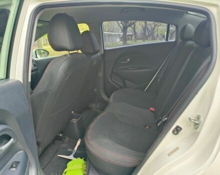Белый Киа Рио, объемом двигателя 1.6 л и пробегом 133 тыс. км за 8500 $, фото 5 на Automoto.ua