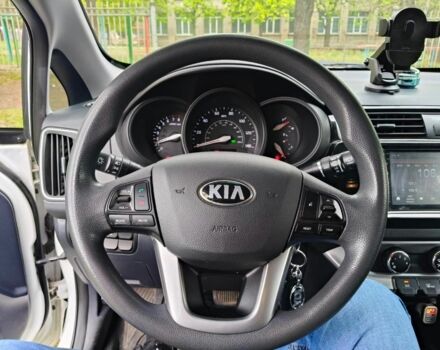 Белый Киа Рио, объемом двигателя 1.6 л и пробегом 133 тыс. км за 8500 $, фото 10 на Automoto.ua