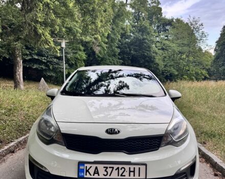 Белый Киа Рио, объемом двигателя 1.6 л и пробегом 174 тыс. км за 8600 $, фото 1 на Automoto.ua