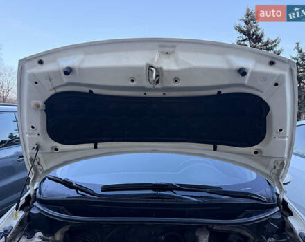 Білий Кіа Ріо, об'ємом двигуна 1.4 л та пробігом 132 тис. км за 9300 $, фото 32 на Automoto.ua