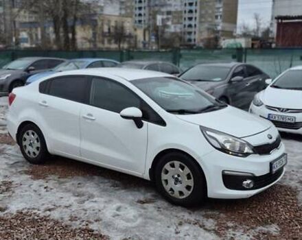 Білий Кіа Ріо, об'ємом двигуна 1.4 л та пробігом 182 тис. км за 10500 $, фото 2 на Automoto.ua
