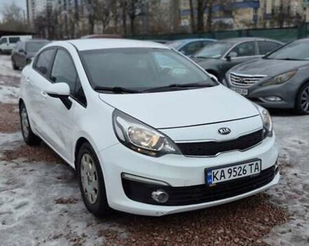 Білий Кіа Ріо, об'ємом двигуна 1.4 л та пробігом 182 тис. км за 10500 $, фото 1 на Automoto.ua