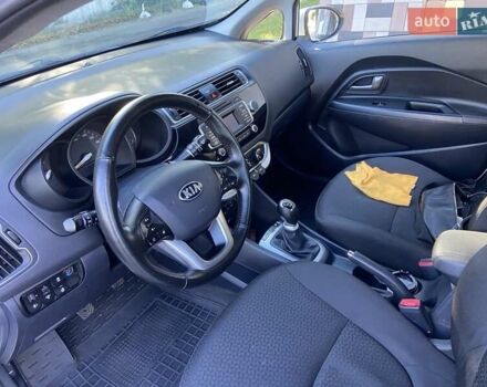 Белый Киа Рио, объемом двигателя 1.4 л и пробегом 87 тыс. км за 8700 $, фото 6 на Automoto.ua