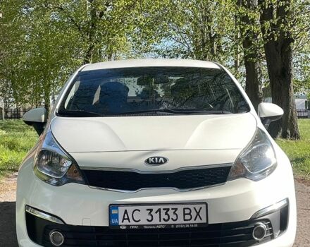 Білий Кіа Ріо, об'ємом двигуна 1.4 л та пробігом 140 тис. км за 9350 $, фото 6 на Automoto.ua