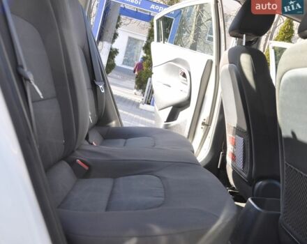 Белый Киа Рио, объемом двигателя 1.6 л и пробегом 117 тыс. км за 8300 $, фото 15 на Automoto.ua