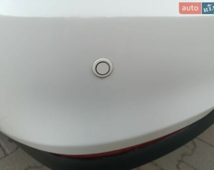 Білий Кіа Ріо, об'ємом двигуна 1.4 л та пробігом 49 тис. км за 10600 $, фото 28 на Automoto.ua
