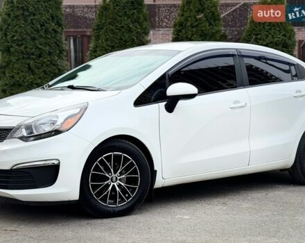 Белый Киа Рио, объемом двигателя 1.6 л и пробегом 162 тыс. км за 10300 $, фото 5 на Automoto.ua