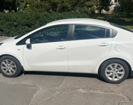 Білий Кіа Ріо, об'ємом двигуна 1.4 л та пробігом 49 тис. км за 10300 $, фото 1 на Automoto.ua