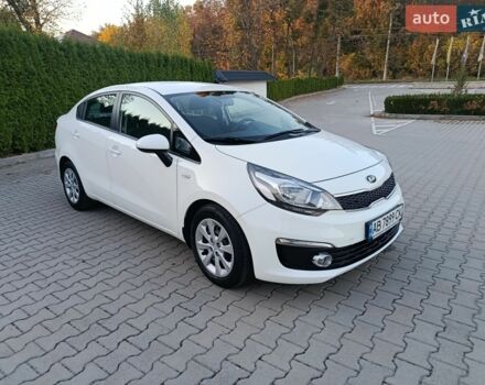 Білий Кіа Ріо, об'ємом двигуна 1.4 л та пробігом 49 тис. км за 10600 $, фото 1 на Automoto.ua