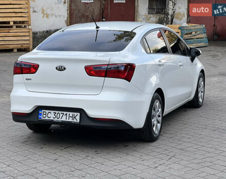 Белый Киа Рио, объемом двигателя 1.4 л и пробегом 101 тыс. км за 13500 $, фото 7 на Automoto.ua