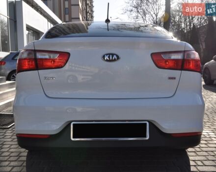 Белый Киа Рио, объемом двигателя 1.6 л и пробегом 117 тыс. км за 8300 $, фото 4 на Automoto.ua