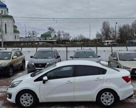 Білий Кіа Ріо, об'ємом двигуна 1.4 л та пробігом 182 тис. км за 9999 $, фото 2 на Automoto.ua