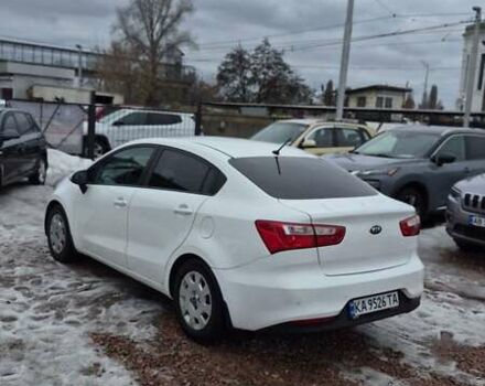 Білий Кіа Ріо, об'ємом двигуна 1.4 л та пробігом 182 тис. км за 10500 $, фото 5 на Automoto.ua