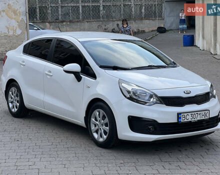 Белый Киа Рио, объемом двигателя 1.4 л и пробегом 101 тыс. км за 13500 $, фото 1 на Automoto.ua