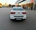 Білий Кіа Ріо, об'ємом двигуна 1.4 л та пробігом 49 тис. км за 10600 $, фото 13 на Automoto.ua