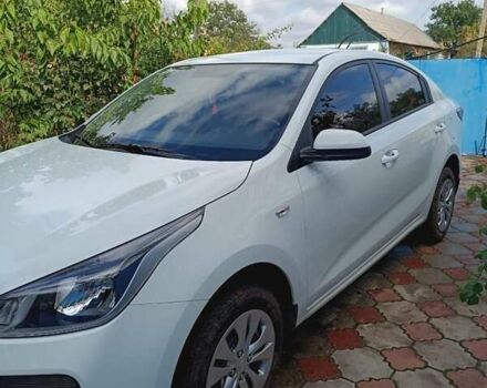 Белый Киа Рио, объемом двигателя 1.4 л и пробегом 21 тыс. км за 10700 $, фото 5 на Automoto.ua