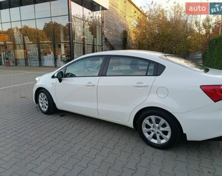 Білий Кіа Ріо, об'ємом двигуна 1.4 л та пробігом 49 тис. км за 10600 $, фото 16 на Automoto.ua