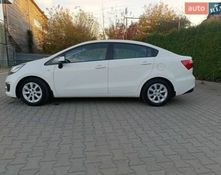 Білий Кіа Ріо, об'ємом двигуна 1.4 л та пробігом 49 тис. км за 10600 $, фото 15 на Automoto.ua
