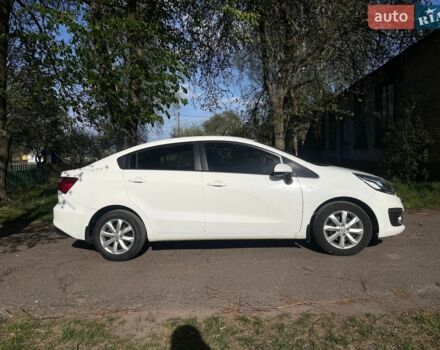 Білий Кіа Ріо, об'ємом двигуна 1.4 л та пробігом 140 тис. км за 9350 $, фото 5 на Automoto.ua