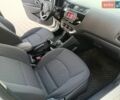 Білий Кіа Ріо, об'ємом двигуна 1.4 л та пробігом 49 тис. км за 10600 $, фото 30 на Automoto.ua