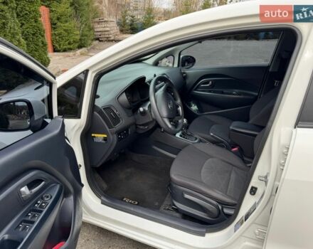 Белый Киа Рио, объемом двигателя 1.6 л и пробегом 162 тыс. км за 10300 $, фото 23 на Automoto.ua