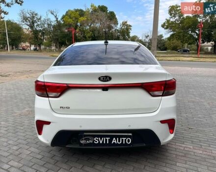 Белый Киа Рио, объемом двигателя 1.6 л и пробегом 144 тыс. км за 12999 $, фото 12 на Automoto.ua