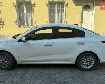 Белый Киа Рио, объемом двигателя 1.59 л и пробегом 86 тыс. км за 13950 $, фото 1 на Automoto.ua