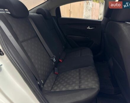 Белый Киа Рио, объемом двигателя 1.6 л и пробегом 144 тыс. км за 12999 $, фото 24 на Automoto.ua