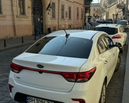 Белый Киа Рио, объемом двигателя 1.59 л и пробегом 86 тыс. км за 13950 $, фото 3 на Automoto.ua