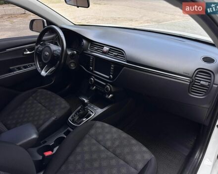Белый Киа Рио, объемом двигателя 1.6 л и пробегом 144 тыс. км за 12999 $, фото 27 на Automoto.ua