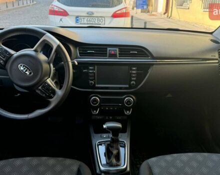 Білий Кіа Ріо, об'ємом двигуна 1.59 л та пробігом 90 тис. км за 13950 $, фото 2 на Automoto.ua