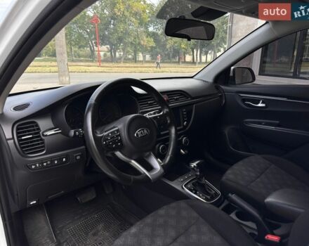 Белый Киа Рио, объемом двигателя 1.6 л и пробегом 144 тыс. км за 12999 $, фото 21 на Automoto.ua