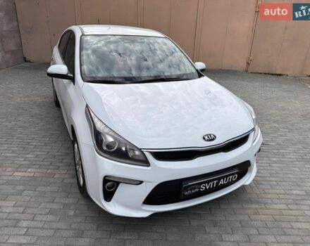 Белый Киа Рио, объемом двигателя 1.6 л и пробегом 144 тыс. км за 12999 $, фото 5 на Automoto.ua