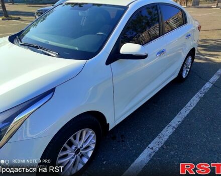 Белый Киа Рио, объемом двигателя 1.6 л и пробегом 144 тыс. км за 11999 $, фото 1 на Automoto.ua