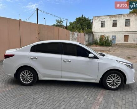 Белый Киа Рио, объемом двигателя 1.6 л и пробегом 144 тыс. км за 12999 $, фото 8 на Automoto.ua