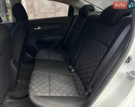 Белый Киа Рио, объемом двигателя 1.6 л и пробегом 144 тыс. км за 12999 $, фото 22 на Automoto.ua