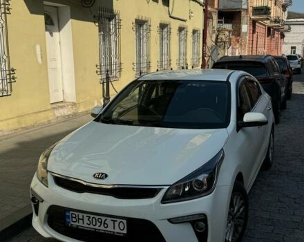 Белый Киа Рио, объемом двигателя 1.59 л и пробегом 86 тыс. км за 13950 $, фото 5 на Automoto.ua