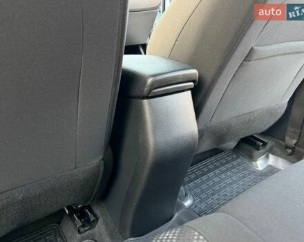 Білий Кіа Ріо, об'ємом двигуна 1.6 л та пробігом 18 тис. км за 14999 $, фото 71 на Automoto.ua
