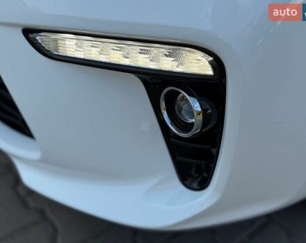 Білий Кіа Ріо, об'ємом двигуна 1.6 л та пробігом 18 тис. км за 14999 $, фото 5 на Automoto.ua