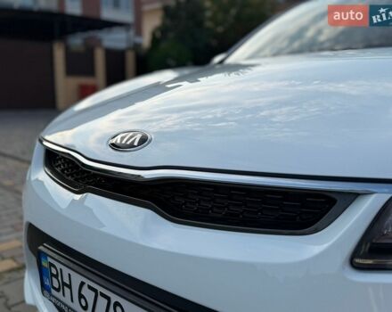 Білий Кіа Ріо, об'ємом двигуна 1.6 л та пробігом 18 тис. км за 14999 $, фото 4 на Automoto.ua