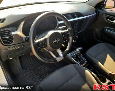 Белый Киа Рио, объемом двигателя 14 л и пробегом 87 тыс. км за 12900 $, фото 12 на Automoto.ua